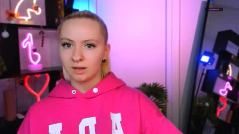 Snapshot of ruby_frost chatting on January 8, 2026, 7:27 pm ruby frost online show from January 8, 2026, 7:27 pm