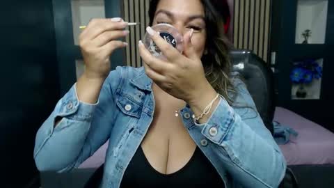 Ruby Jimenez online show from November 4, 2025, 12:43 am