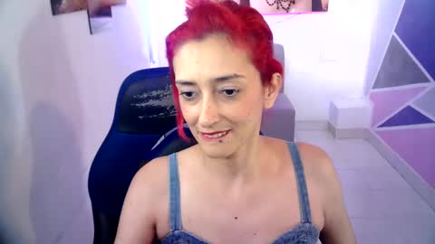 Snapshot of ruby_your_milf chatting on December 26, 2024, 8:42 pm ruby_your_milf online show from December 26, 2024, 8:42 pm