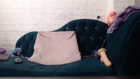 rubyemerald_ online show from January 16, 2025, 4:49 am