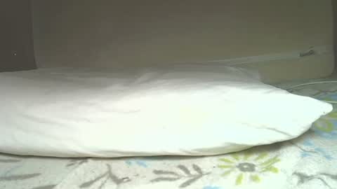 rudisuzzy 1 online show from April 4, 2026, 10:13 am