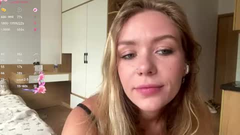 KaY online show from August 1, 2026, 10:14 am