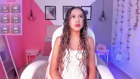 Snapshot of rue_zue chatting on July 5, 2026, 12:34 pm rue_zue online show from July 5, 2026, 12:34 pm