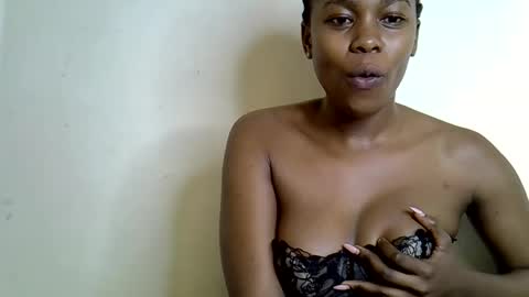 Rue online show from September 12, 2025, 1:55 pm