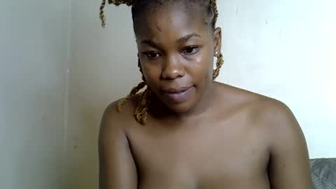 Rue online show from October 10, 2025, 12:42 am