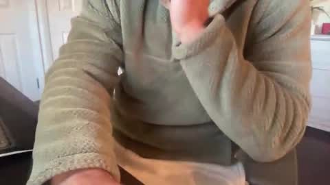 rungriff2323 online show from October 23, 2025, 12:59 pm