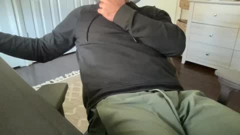 rungriff2323 online show from October 27, 2025, 4:33 pm