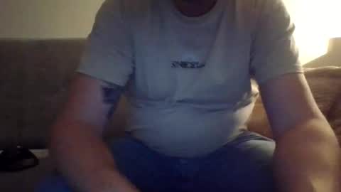 runner_1978 online show from November 3, 2025, 4:47 am