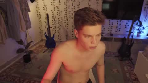 rusbradpitt online show from September 26, 2025, 11:14 am