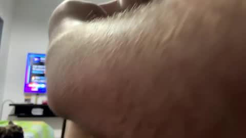 rusito70 online show from February 6, 2025, 4:31 am