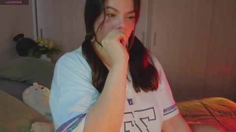 Snapshot of russcurley chatting on May 14, 2026, 6:37 pm Lorenn online show from May 14, 2026, 6:37 pm