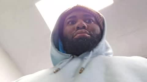 russell417673 online show from November 9, 2025, 2:26 pm