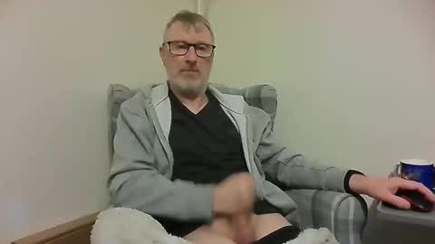 rusty69x online show from December 9, 2024, 7:39 am