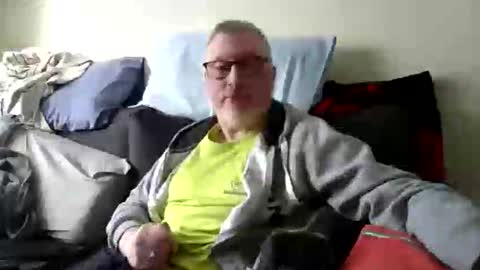 Snapshot of rusty69x chatting on October 24, 2025, 10:33 am rusty69x online show from October 24, 2025, 10:33 am