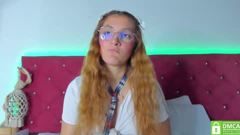 Snapshot of ruth_harvey chatting on January 7, 2025, 6:35 pm Ruth online show from January 7, 2025, 6:35 pm