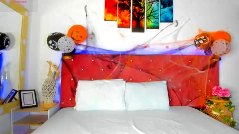 Snapshot of ruth_harvey chatting on October 31, 2025, 11:55 am Ruth online show from October 31, 2025, 11:55 am