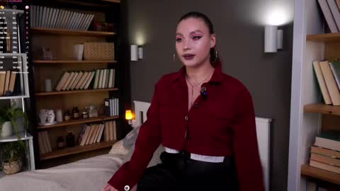 Emma online show from September 16, 2025, 1:01 pm