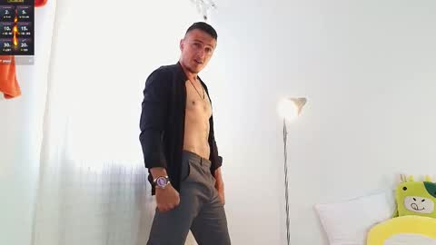 Sr Coast online show from October 18, 2025, 9:15 pm