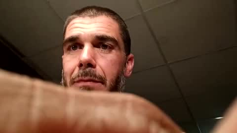 ryan198650 online show from April 15, 2026, 12:28 am