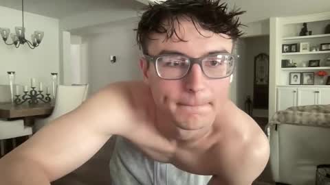 ryan online show from April 10, 2026, 7:51 pm