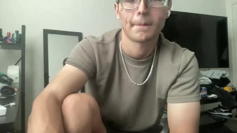 Snapshot of ryan287747 chatting on June 14, 2026, 10:34 pm ryan online show from June 14, 2026, 10:34 pm