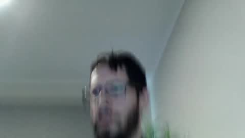 Snapshot of ryan_chatter chatting on April 21, 2026, 1:42 am Ryan online show from April 21, 2026, 1:42 am