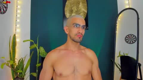 Ryan independent model online show from September 23, 2025, 12:57 am