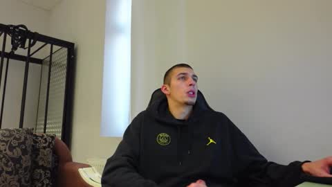 Snapshot of ryan_dozer chatting on November 15, 2025, 7:27 am RYAN DOZER online show from November 15, 2025, 7:27 am