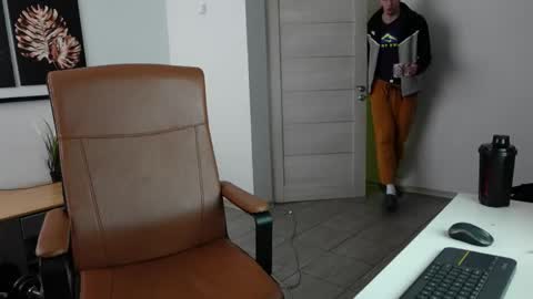 RYAN DOZER online show from March 21, 2026, 8:19 am