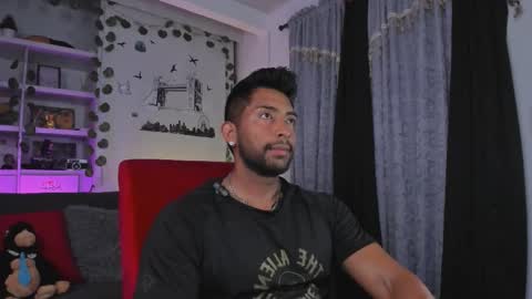 ryanboy30 online show from November 18, 2025, 10:25 pm