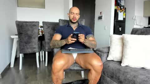 Snapshot of ryanjhonston chatting on May 13, 2026, 11:51 am Ryan online show from May 13, 2026, 11:51 am
