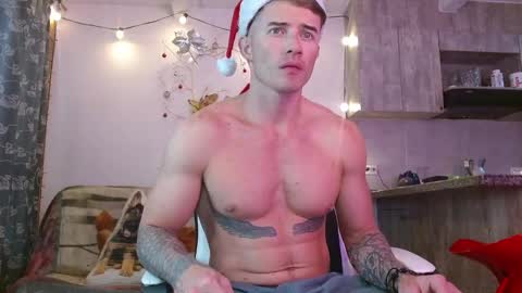 Ryan Blue ig ryannblue online show from December 24, 2024, 9:22 pm