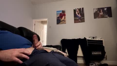 ryanpp1981xx online show from February 24, 2025, 5:43 am