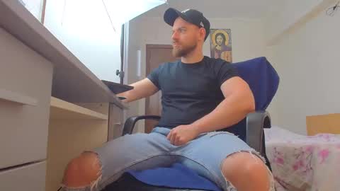 Ryanstone  online show from May 15, 2026, 4:19 am