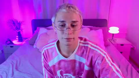 Snapshot of rydervale_ chatting on July 2, 2026, 10:27 pm Max Chuck online show from July 2, 2026, 10:27 pm