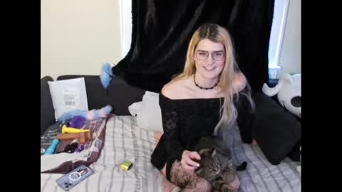 Ryn Michele online show from December 12, 2024, 5:26 pm