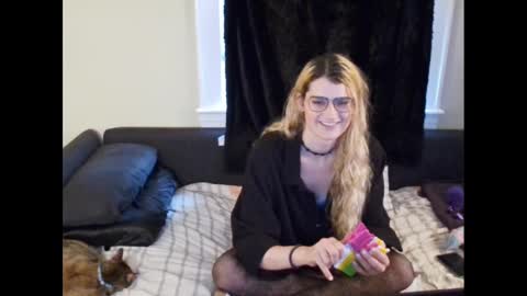 Ryn Michele online show from December 15, 2024, 6:37 pm
