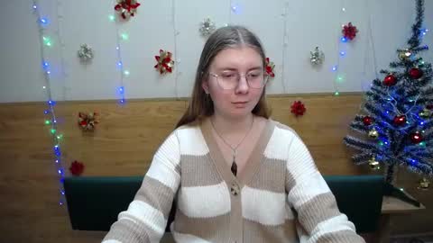 RysaKosaYlya online show from January 13, 2025, 5:55 am