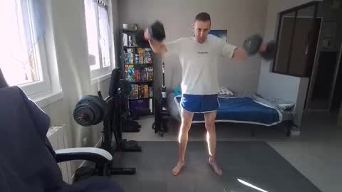 Snapshot of ryukukamifr chatting on March 1, 2026, 1:57 pm Ryuk FR online show from March 1, 2026, 1:57 pm