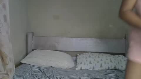 Snapshot of rywanna chatting on April 16, 2026, 6:19 pm rywanna online show from April 16, 2026, 6:19 pm