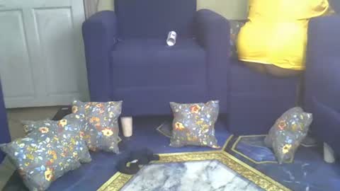 Snapshot of rywanna chatting on May 1, 2026, 8:41 am rywanna online show from May 1, 2026, 8:41 am