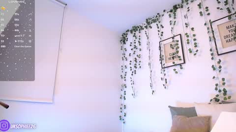 Sofia  Independent Model online show from December 20, 2024, 1:58 am