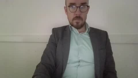 Snapshot of s_i_q chatting on September 17, 2025, 7:32 am s_i_q online show from September 17, 2025, 7:32 am