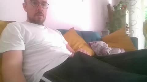 Snapshot of s_i_q chatting on September 21, 2025, 8:49 am s_i_q online show from September 21, 2025, 8:49 am