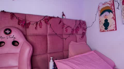 Samantha online show from December 19, 2024, 6:12 am