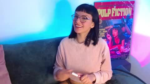 Val online show from October 3, 2025, 4:53 am