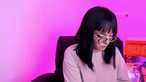 Val online show from December 18, 2025, 5:13 am