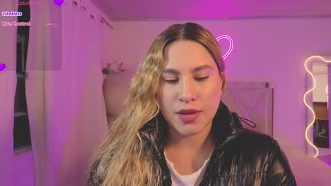 saaya_tay online show from February 18, 2026, 3:13 am