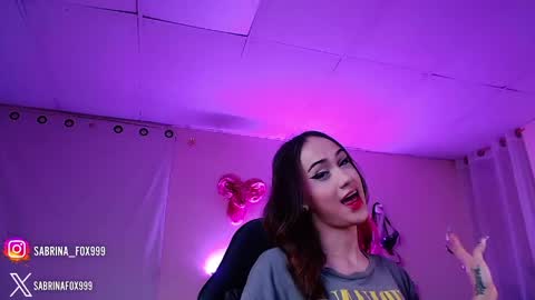 sabrina fox online show from April 5, 2026, 8:22 am