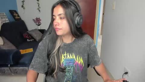 Snapshot of sabrina_chester_02 chatting on February 17, 2025, 8:26 pm Angie online show from February 17, 2025, 8:26 pm